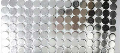 ငွေရောင်အဆက်အသွယ်များသည် အဓိကလျှပ်ကူးနိုင်သော အစိတ်အပိုင်းများဖြစ်သည်။